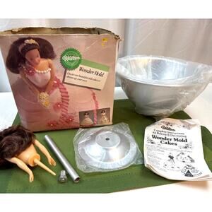 Wilton Wonder Mold Assorted Cakes Doll Design Cake Pan NOS Vintage